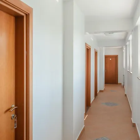 Athos Hotel